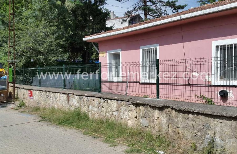 Yeşil Panel Çit Uygulama